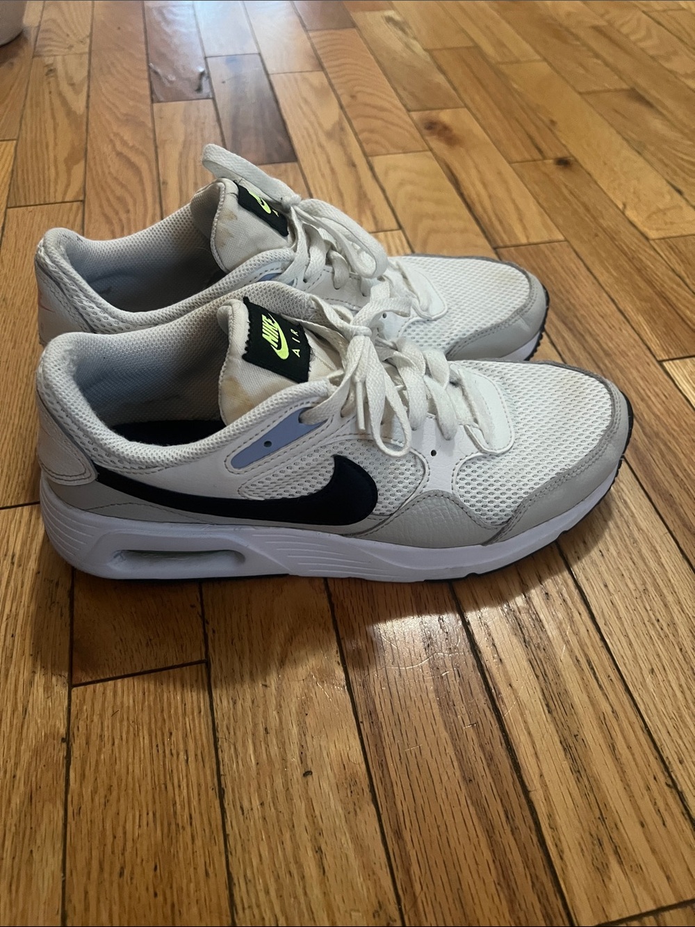 Nike Women’s White Black Air Max-Style Athletic Sneakers